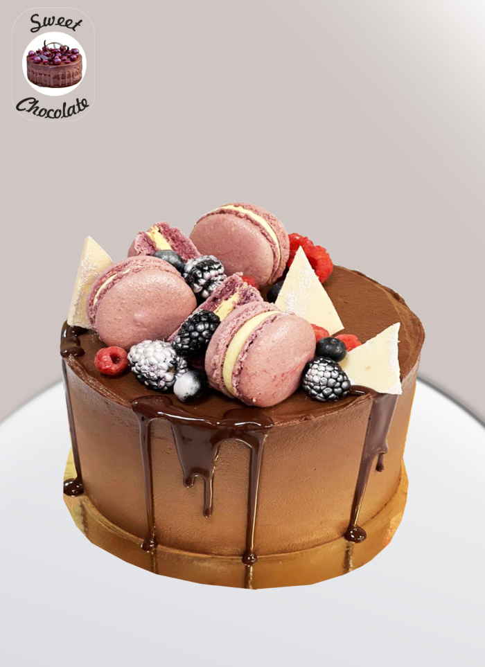 TORT MACARONS & BERRIES