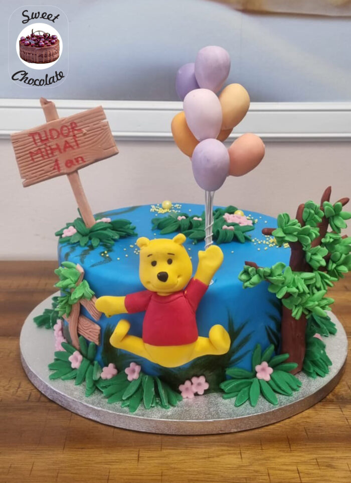 Tort Baietei Winnie de Pluș