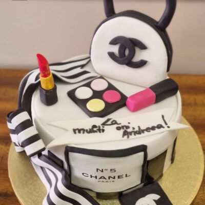 Tort Fetite Diva Chanel, Ruj si Makeup